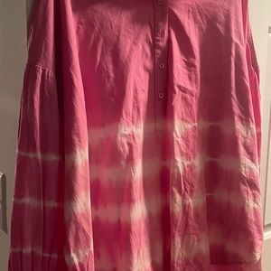 NWOT Crown & Ivy Pink Top. Sz. XL